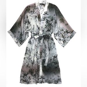 Samantha Chang Classic Silk Kimono Size S - Bliss
